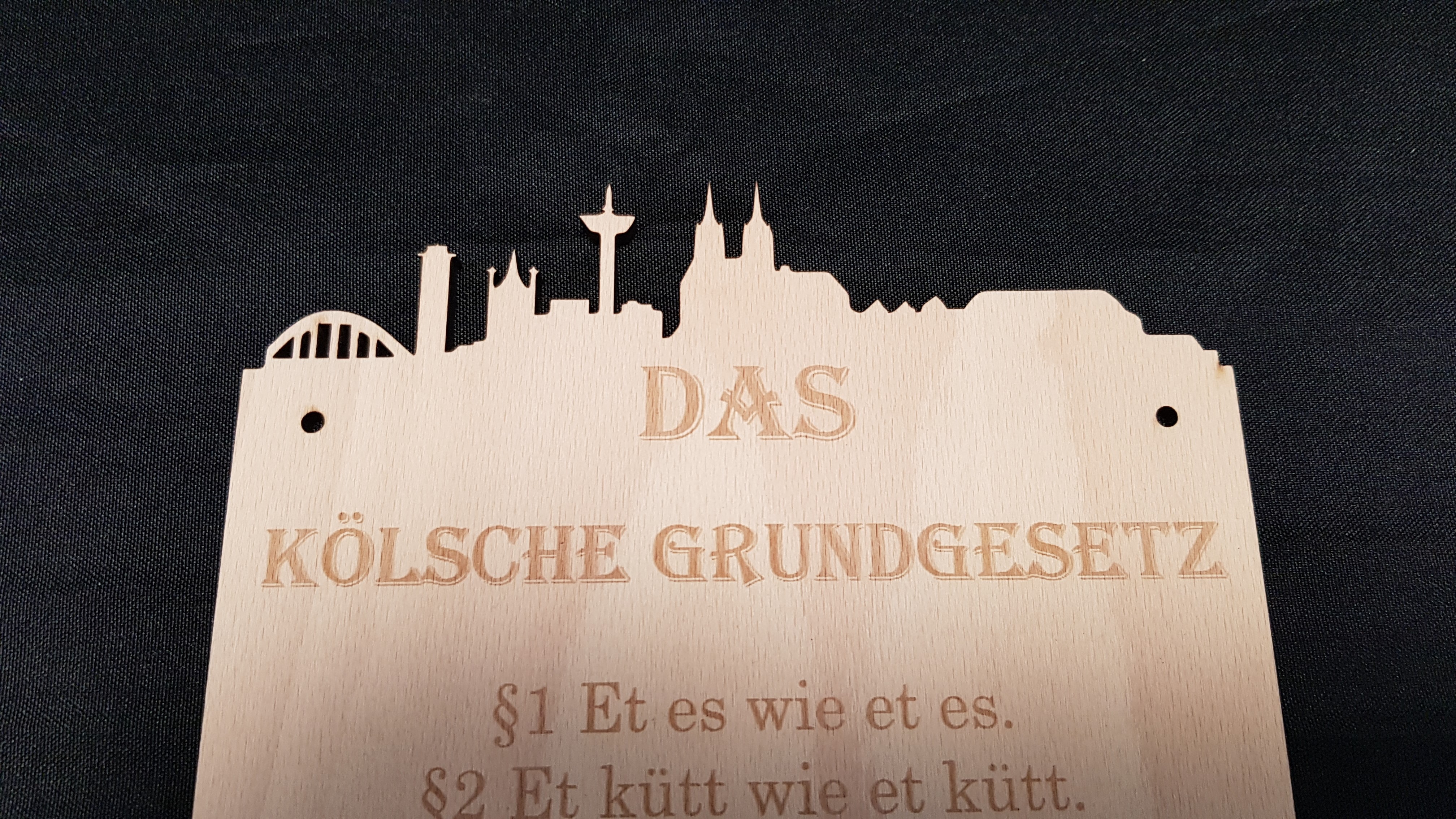 Kölsches Grundgesetz nah 1