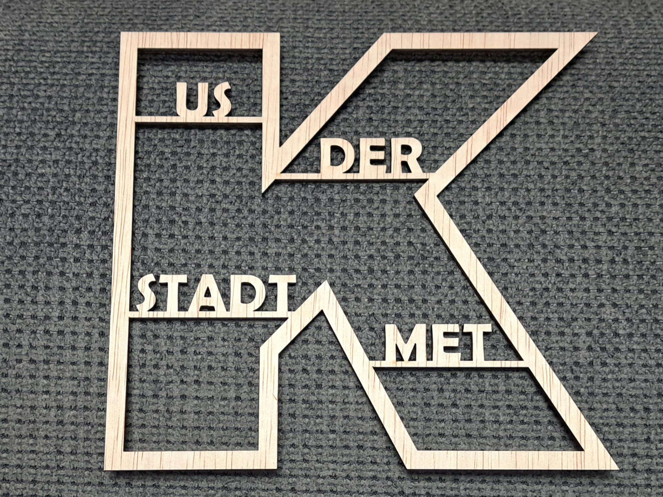 20240516_061458 Us der Stadt met K